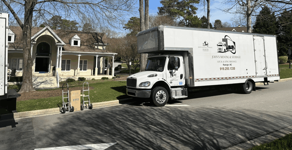 What Does a Full-Service Mover Do? A Complete Guide to Stress-Free Moving